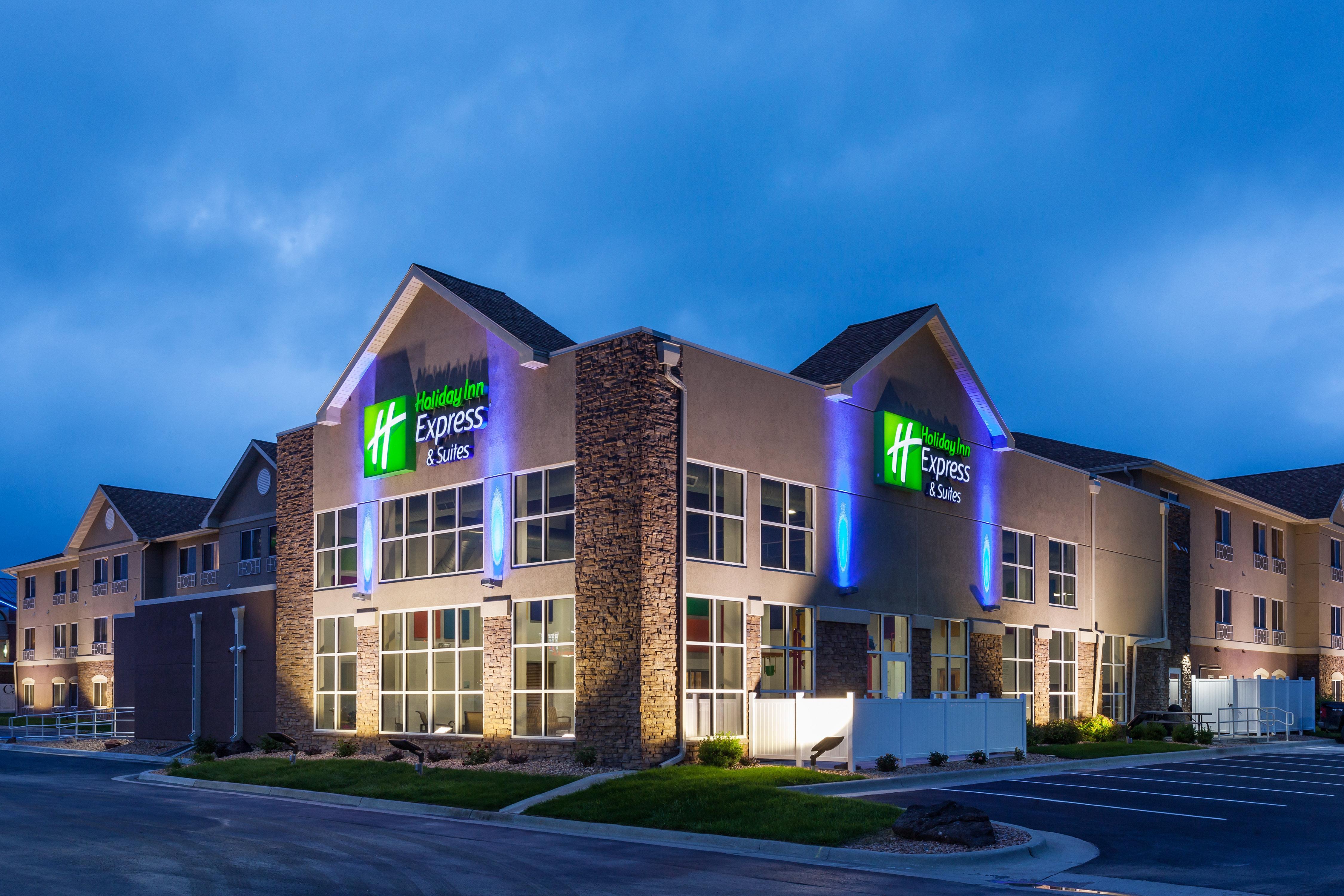 Holiday Inn Express & Suites Rapid City, An Ihg Hotel Eksteriør billede